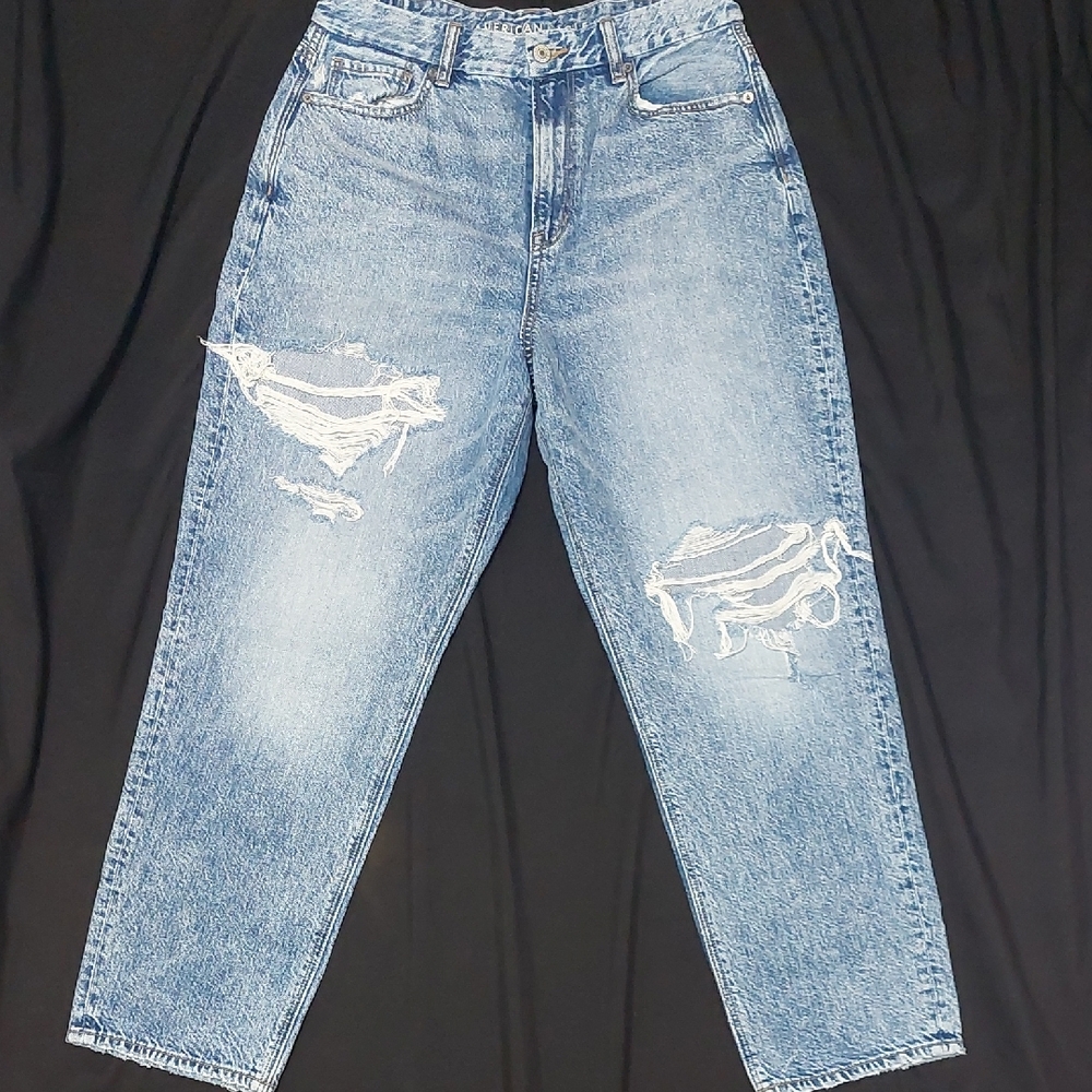 American Eagle Curvy Mom Jeans - 10